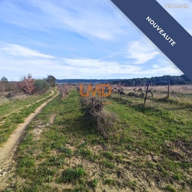 Terrain 79404 m² Aigremont · 56 000 €