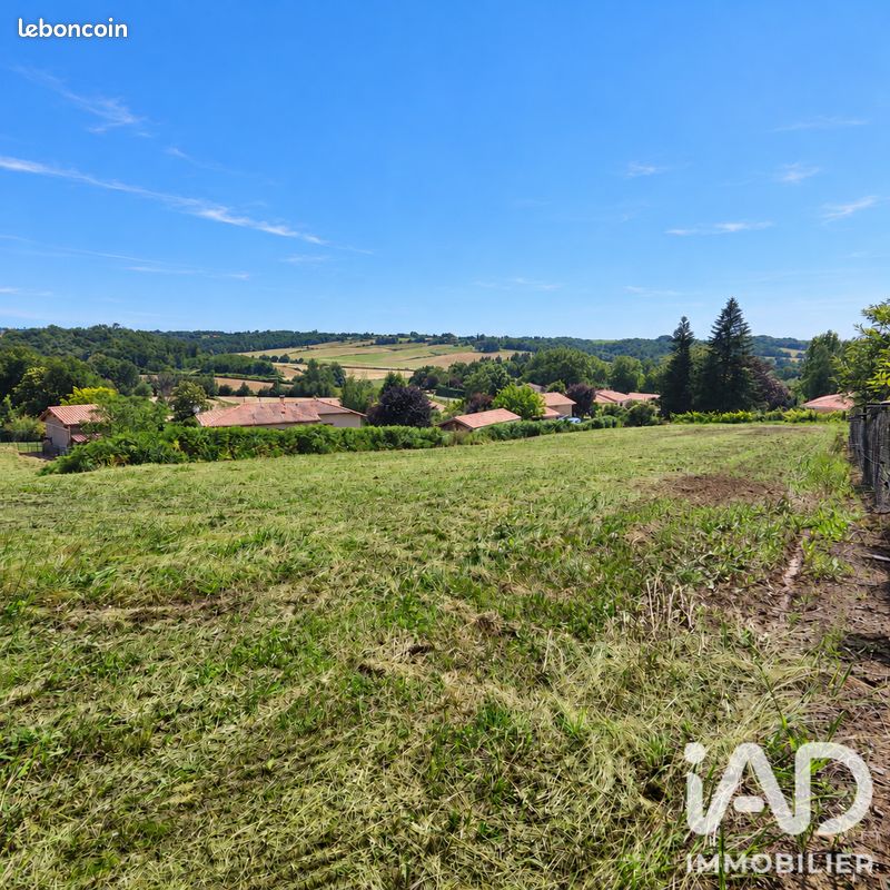 Terrain 1630 m² · à Buanes · 1 630 m² · 26 900 €