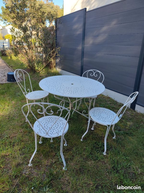 Paire de Table de Jardin Ronde en Fer Repliables - Vendu