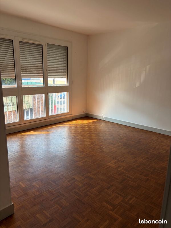 Appartement 1 pièce 33 m² · à Chilly-Mazarin · 33 m² · 690 €/mois