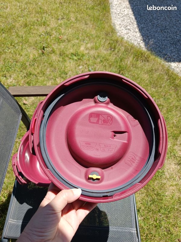 Micro minute Tupperware (image 7)