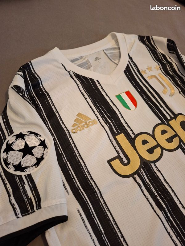 Maillot Juventus saison 2020-2021 floqué Ronaldo taille L (image 4)