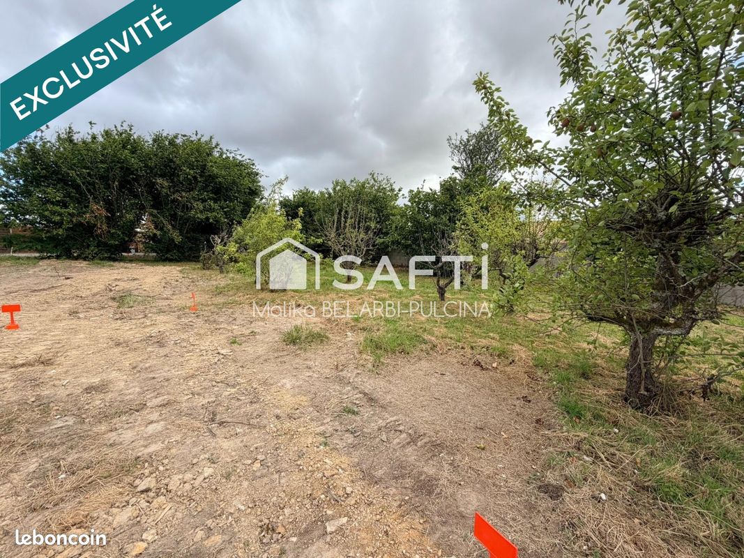 Terrain 370 m² SAINT-MATHURIN (image 1)