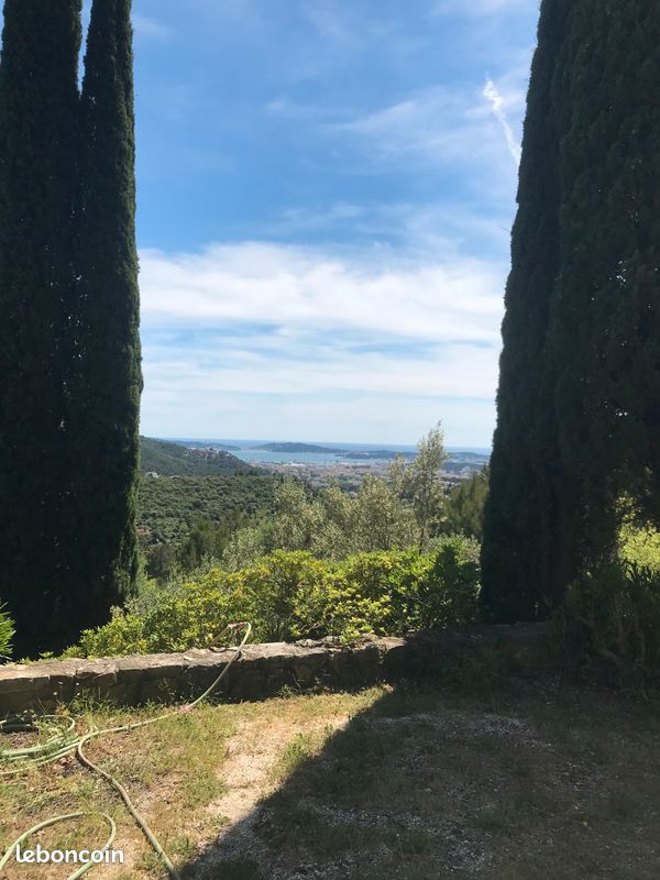 Maison 12 pièces 270 m² · à Le Revest-les-Eaux · 270 m² · 1 300 000 €