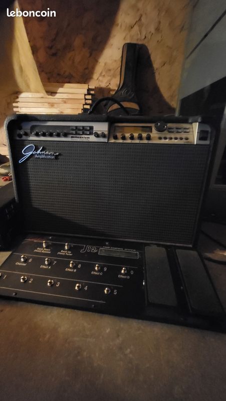 Johnson millenium 150 + j12 pedalboard footswitch (image 1)