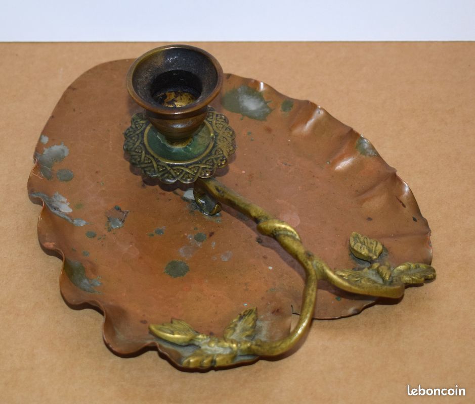 Ancien bougeoir à main en bronze et cuivre - fin 19e siècle (image 1)