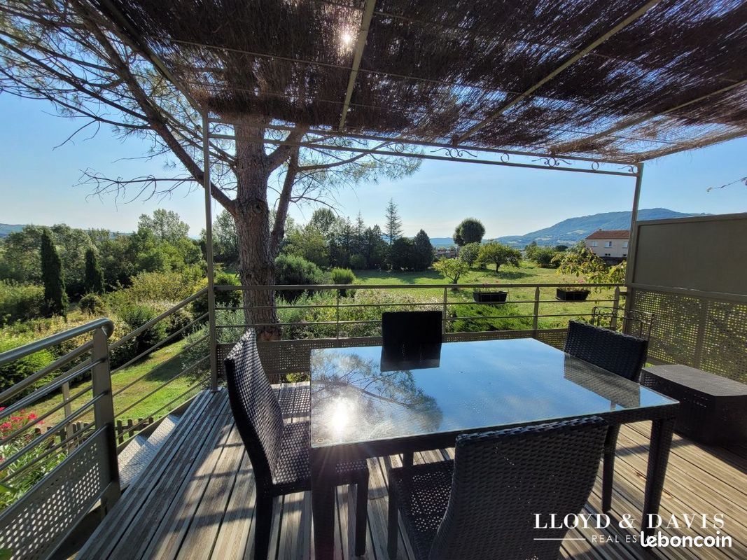 Maison 3 pièces 65 m² · à Chomérac · 65 m² · 240 000 €