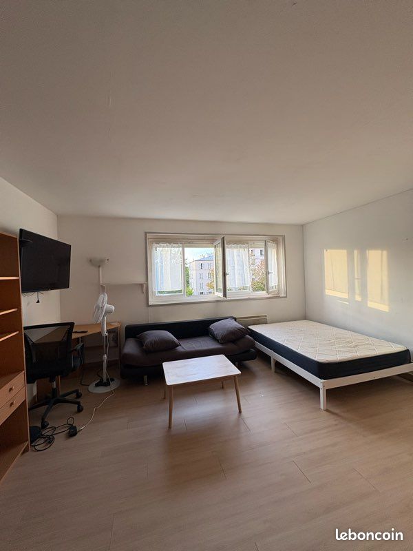 Appartement 1 pièce 30 m² · à Clichy · 30 m² · 900 €/mois