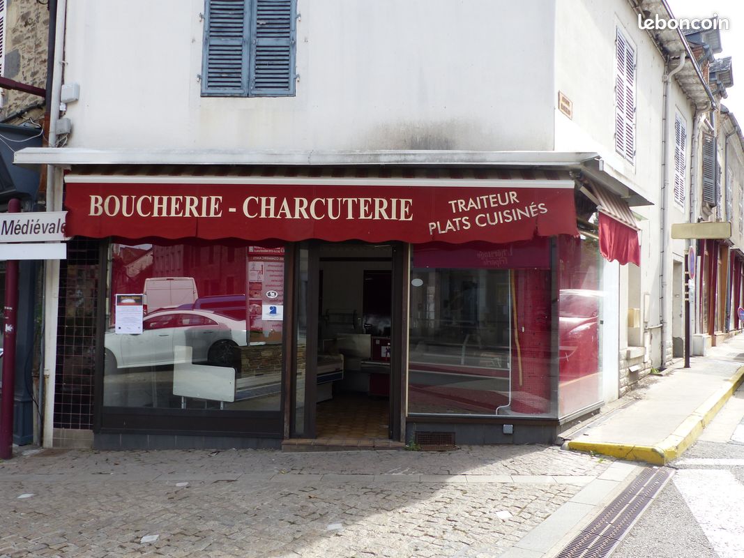 3 pièces 114 m² · à Saint-Yrieix-la-Perche · 114 m² · 40 000 €