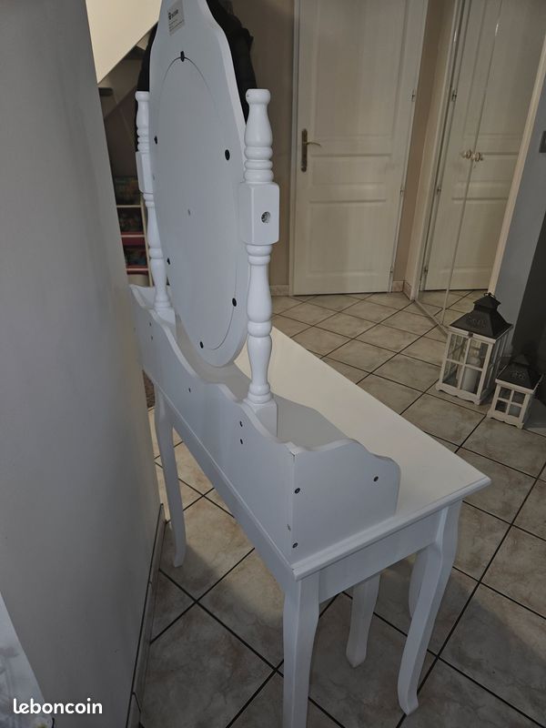 Coiffeuse blanche et tabouret (image 4)