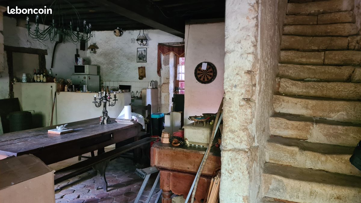 Maison 4 pièces 120 m² - Montbron 16220 (image principale 3)