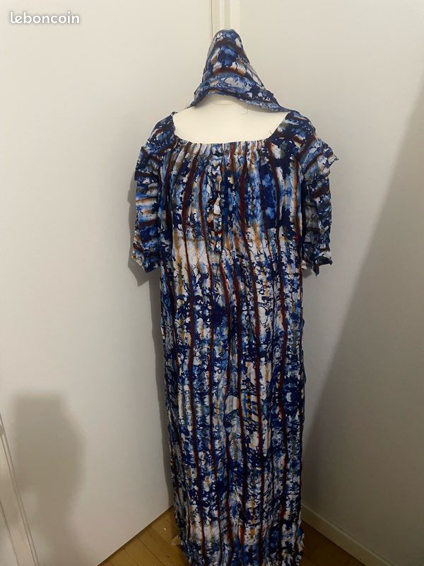 Robe (image 4)