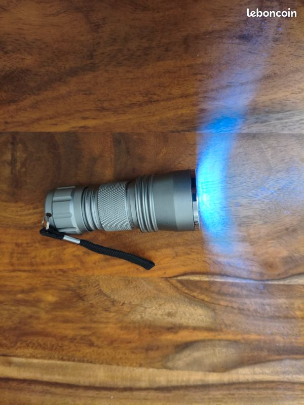 HQRP Lampe de poche UV LED 380 nm (image 1)
