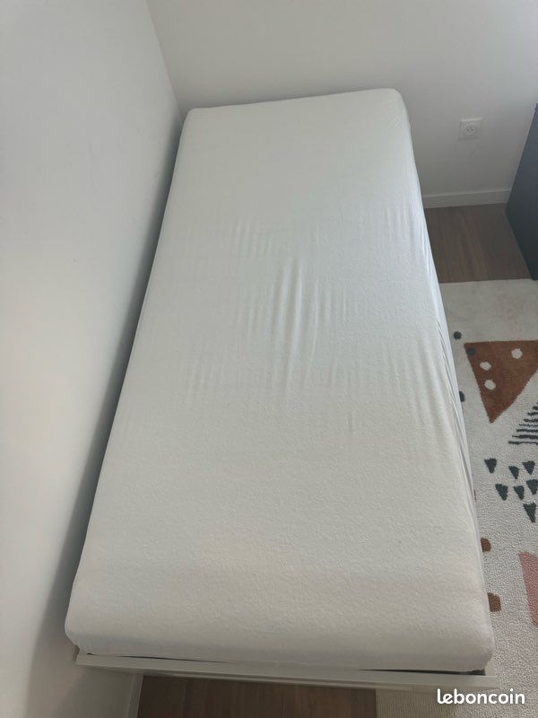 Lit IKEA (image 9)