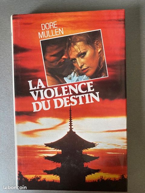 Lot de 5 livres en très bon état - liste ci-après (image 6)