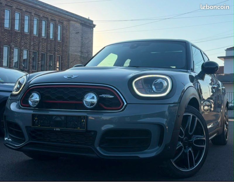 MINI Countryman John Cooper Works 2.0 231 ch BVA8 JCW ALL4 2017 - GPS - Toit Panoramique - Keyless - Suivi complet BMW-MINI (image 1)
