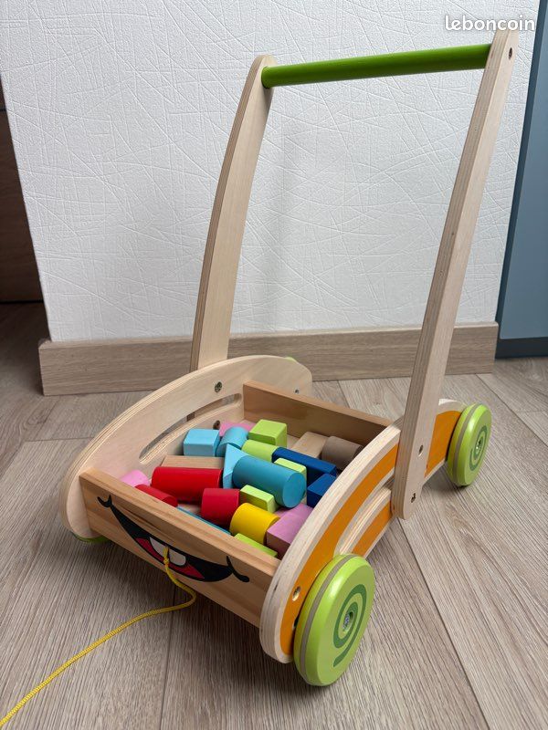 Trotteur - Déambulateur - jouet bois (image 1)