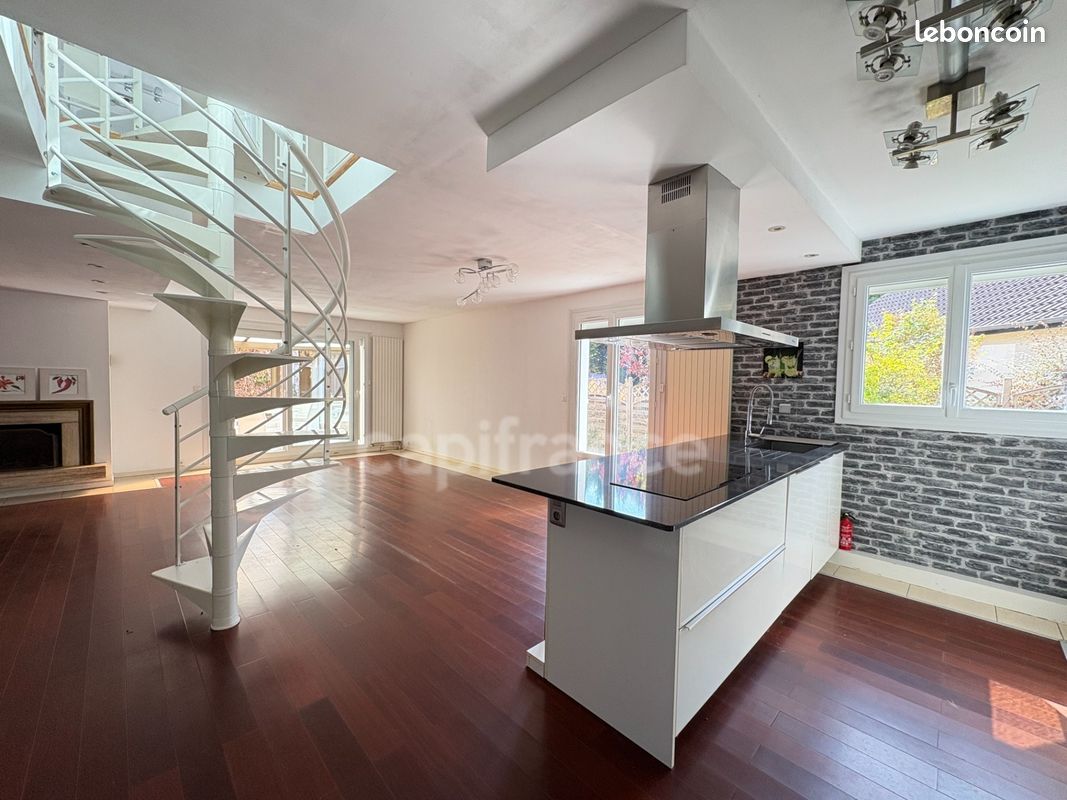 Maison 7 pièces 133 m² · à Bures-sur-Yvette · 133 m² · 435 000 €