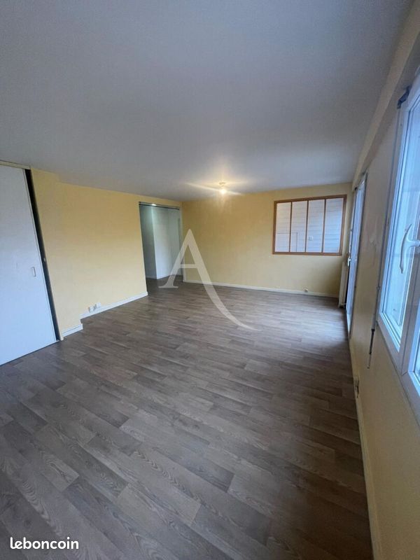 Appartement 3 pièces 67 m² · à La Rochelle · 67 m² · 960 €