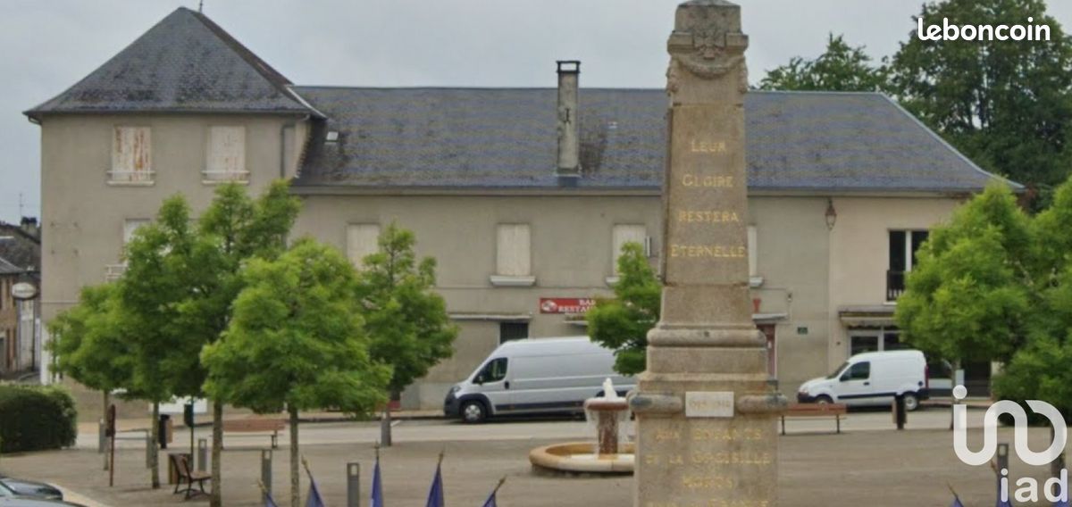 Immeuble 900 m² · à La Croisille-sur-Briance · 900 m² · 188 000 €