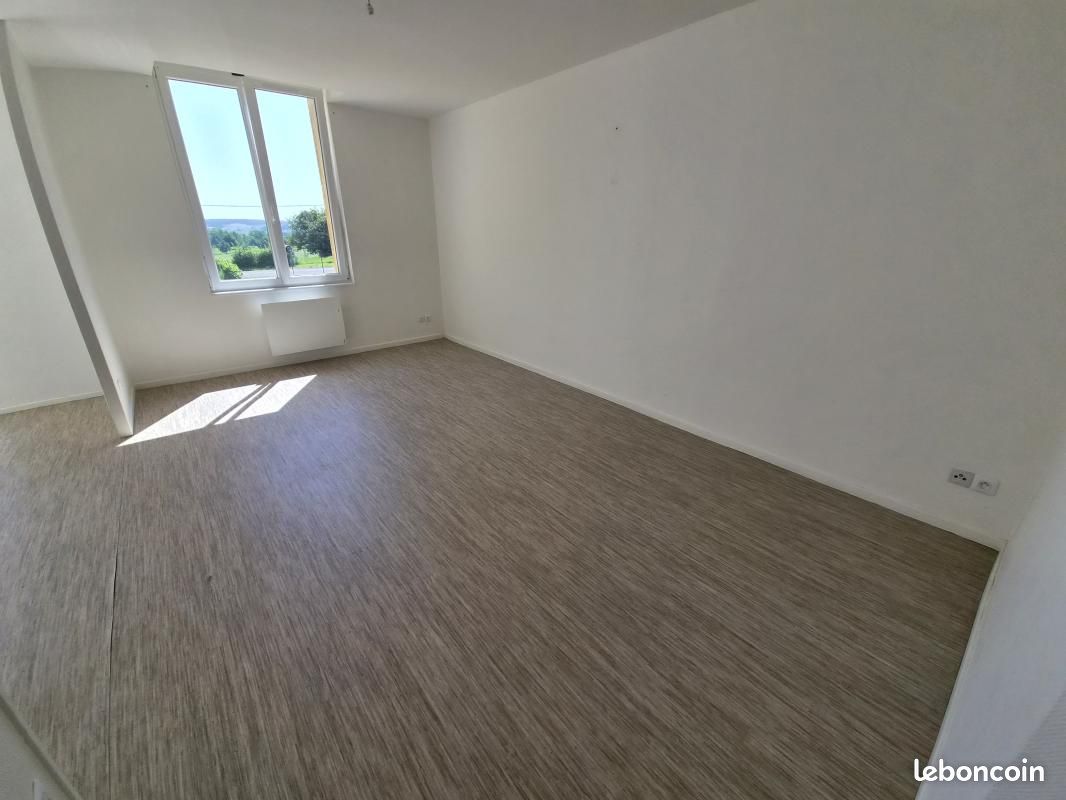 Appartement 4 pièces 99 m² · à Rimogne · 99 m² · 598 €
