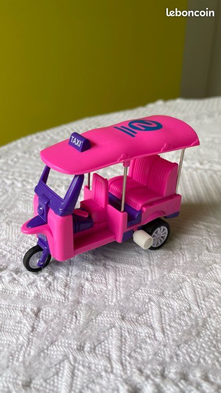 Petites poupées et véhicules mini barbie le lot (image 7)