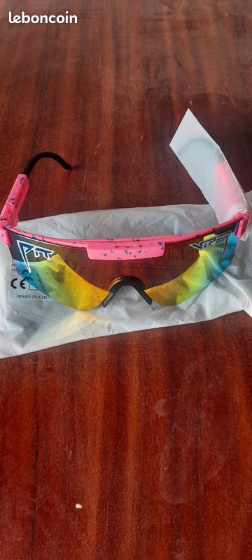 Lunettes femme pit viper rose uv400 neuve Sport Plein air