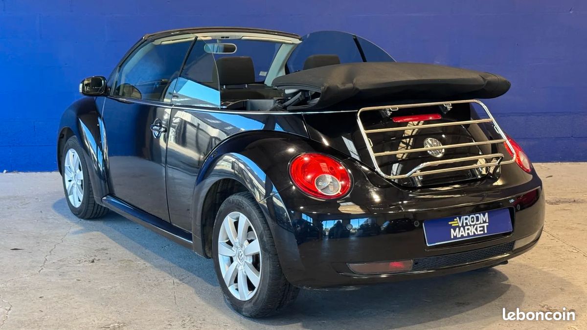 Volkswagen New Beetle Cabriolet 1.6 102ch - Distribution neuve - Rien à prévoir - Sièges chauffants - Climatisation - Radar de recul (image 3)