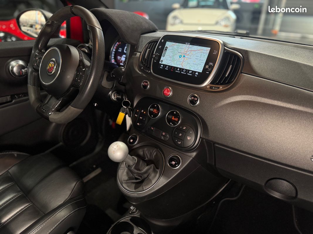 Abarth 500 phase 2 595 Competizione MY19 1.4 Turbo T-Jet 180 CH BVM5 Toit Ouvrant Beats Audio Cuir GPS 2019 (image 5)