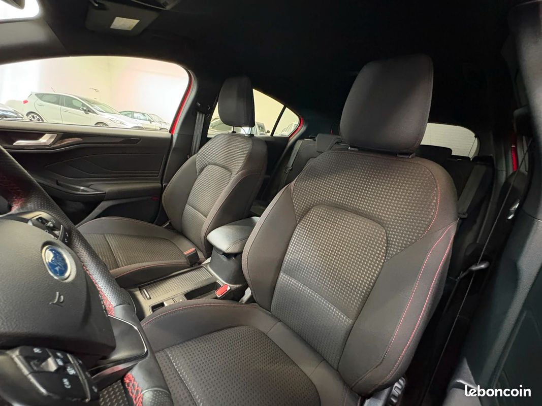 FORD FOCUS ST LINE X EcoBoost 155 ch MHEV - 1ERE MAIN - PARFAIT ÉTAT - VIRTUAL COCKPIT - CARPLAY - ATTELAGE AMOVIBLE (image 23)