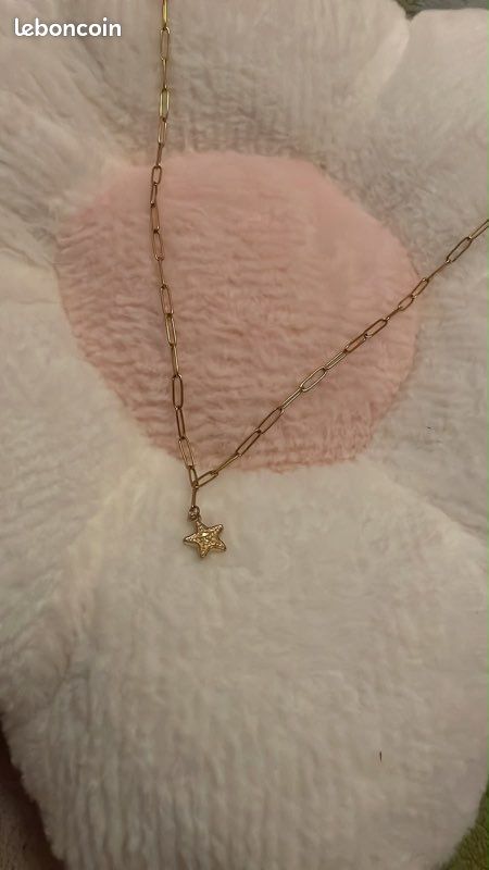 Collier (image 1)