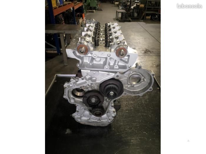 Moteur Renault 2.5 DCI Pour Trafic, Opel Vivaro, Nissan Primstar – Occasion ~65 000 Km