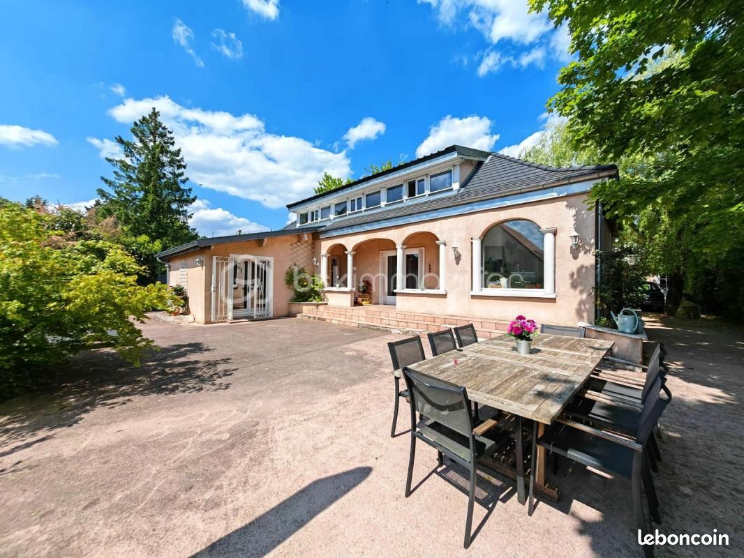 Maison 5 pièces 139 m² · à Chartrettes · 139 m² · 499 000 €