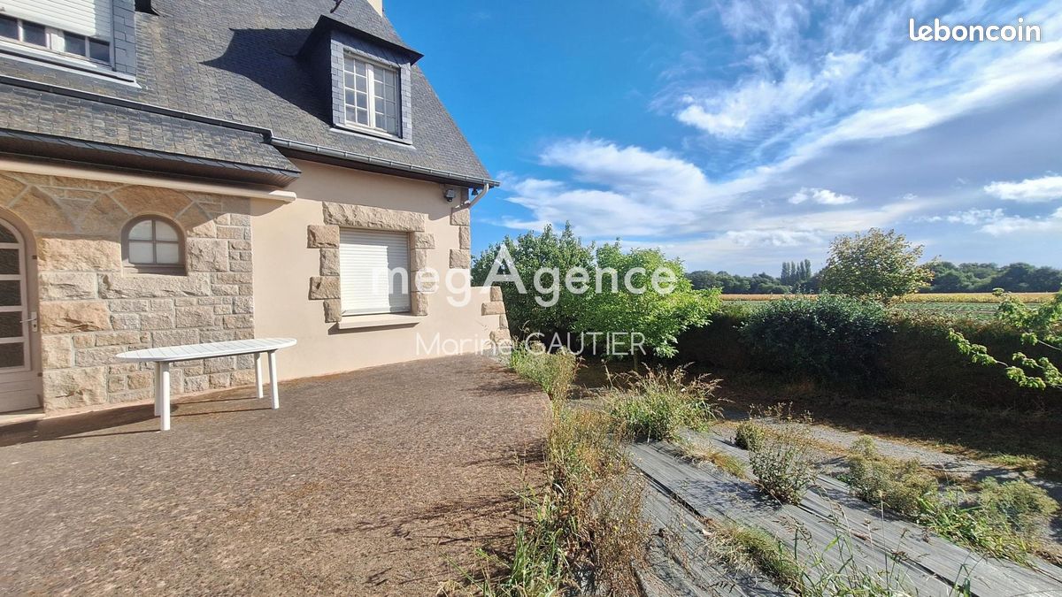 Maison 7 pièces 161 m² · à Saint-Jouan-des-Guérets · 161 m² · 353 000 €