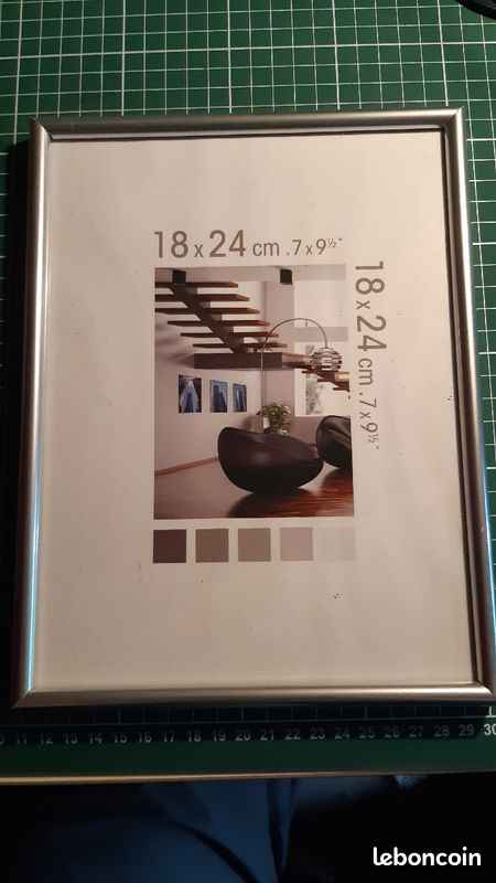 Cadre photo 18 x 24 cm avec verre (image 1)