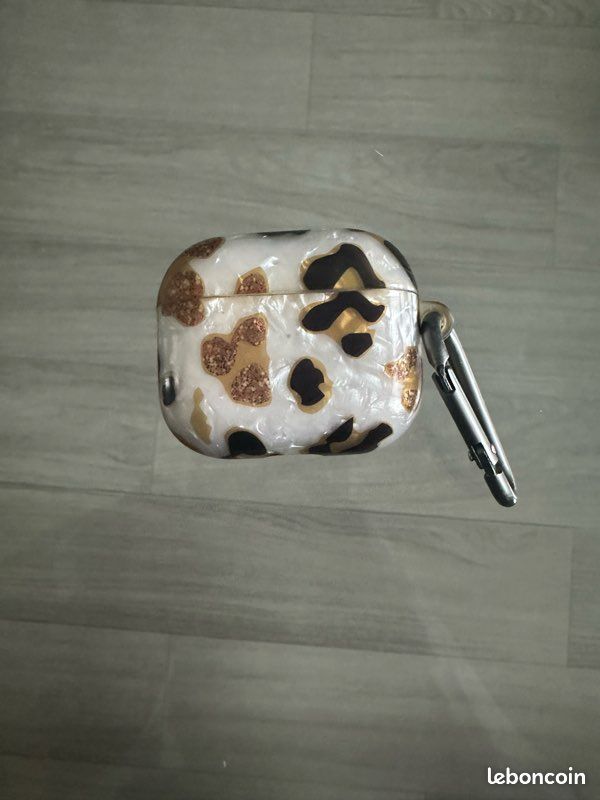 AirPods 3 (image 3)