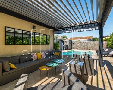 Maison 698 000 € - 192 m²