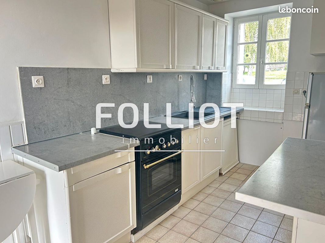 Maison 43 m² · à Moyon Villages · 43 m² · 500 €/mois