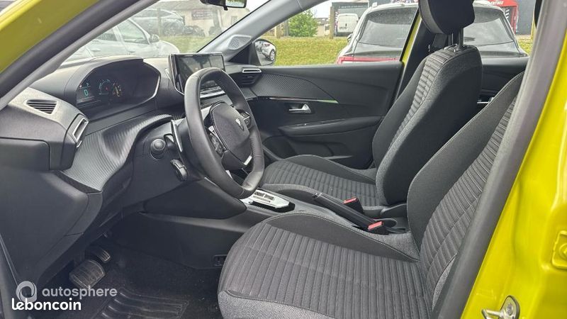 Peugeot 208 1.2 Hybrid 100ch Active e-DCS6 (image 12)