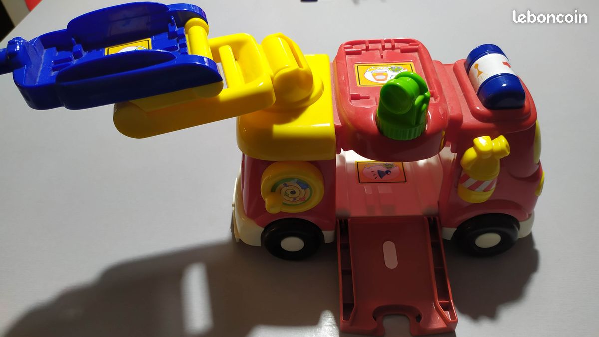 Jouet bébé tut tut bolide pompier (image 2)