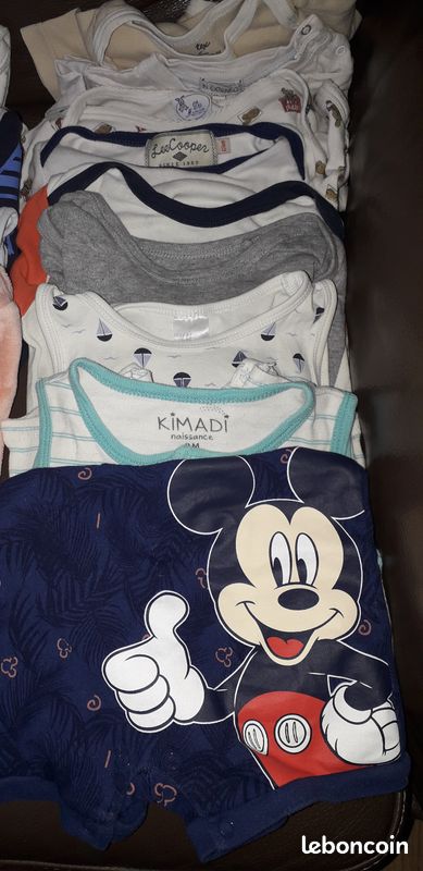 Lot vêtements bébé (image 1)