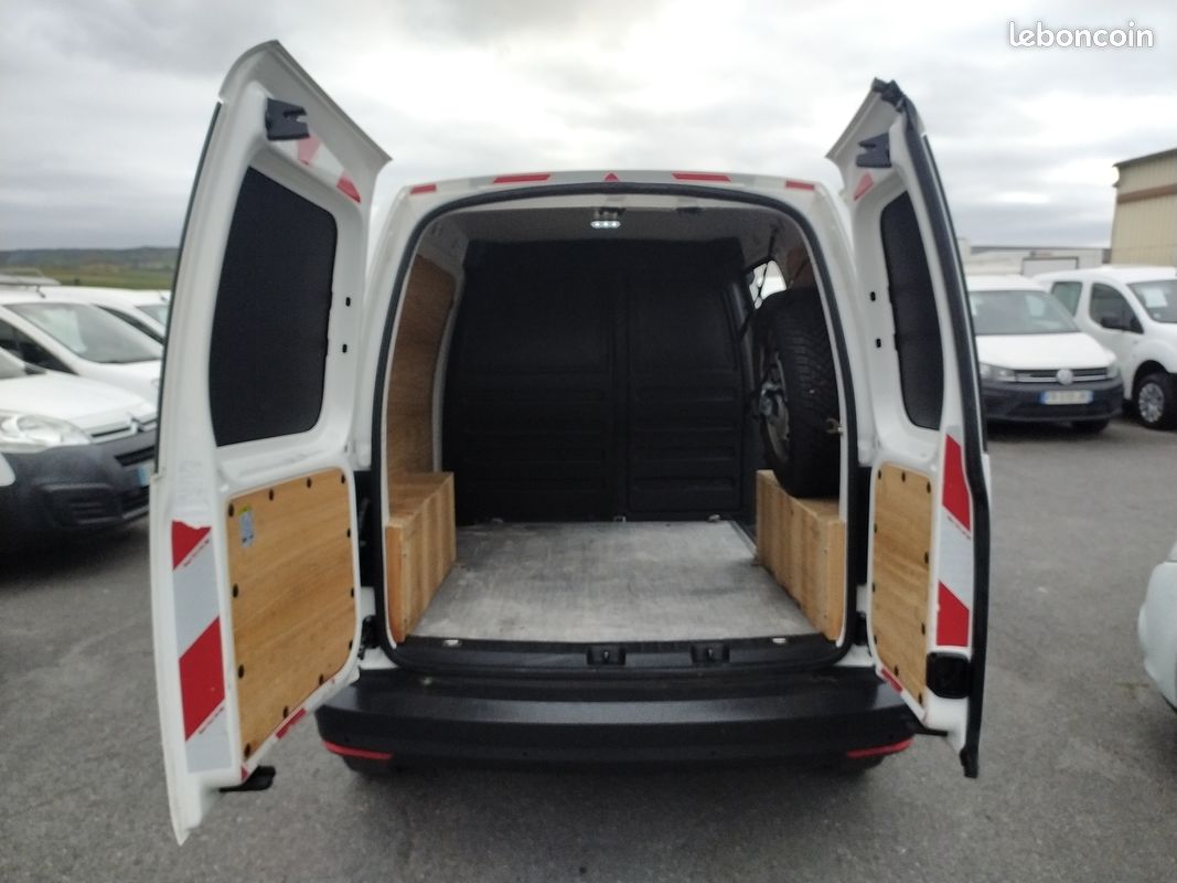 15825 HT - VOLKSWAGEN Caddy 4 Motion TDI 122 Business Line Plus GPS 4x4 2 L - 10/2020 - 107309 kms (image 6)