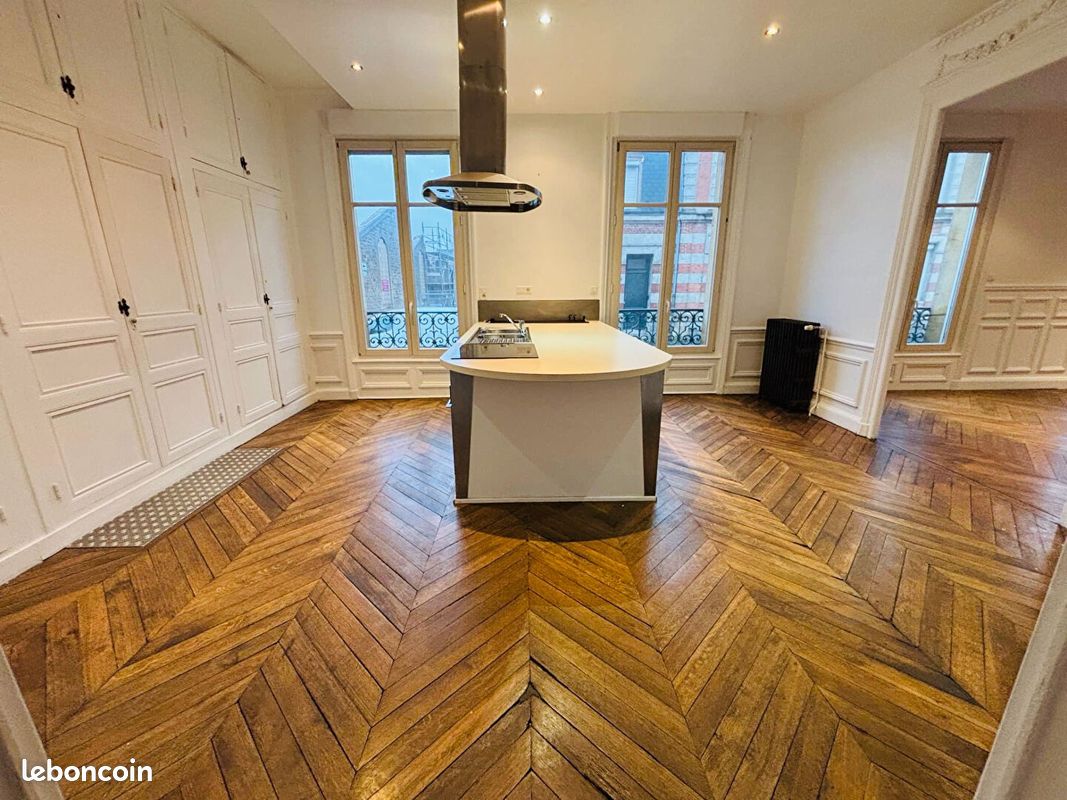 Appartement 3 pièces 95 m² · à Charleville-Mézières · 95 m² · 220 000 €