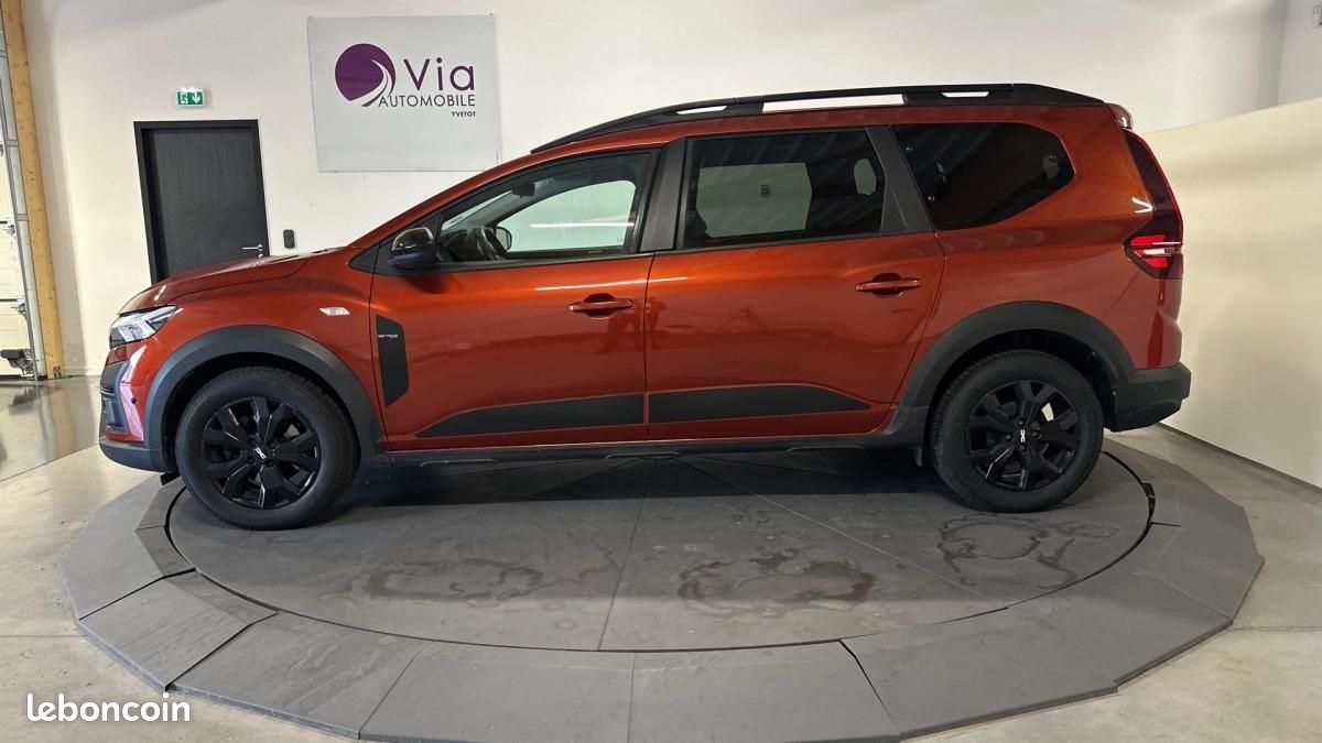 Dacia Jogger 1.0 TCE 110 EXTREME PLUS (image 2)