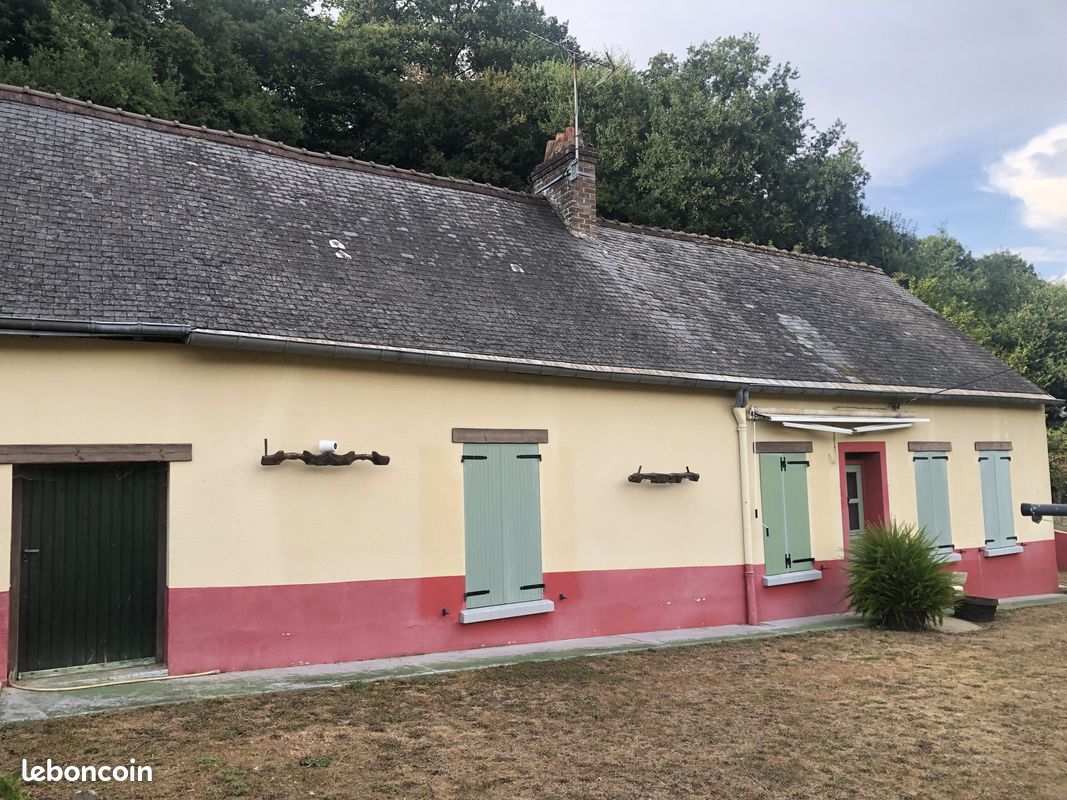 Maison 3 pièces 160 m² · à Saint-Pierre-du-Lorouër · 160 m² · 85 900 €