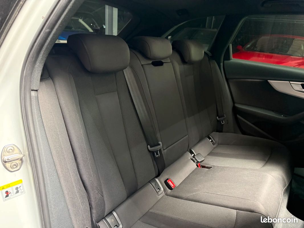 AUDI A4 AVANT BUSINESS 40 TDI 190 S tronic 7 Quattro Business Line (image 16)
