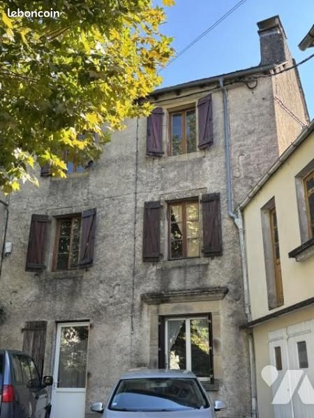 Maison 6 pièces 102 m² · à Lédergues · 102 m² · 35 000 €
