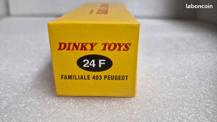 Dinky Toys Atlas Peugeot 403 familiale réf : 24F - Collection