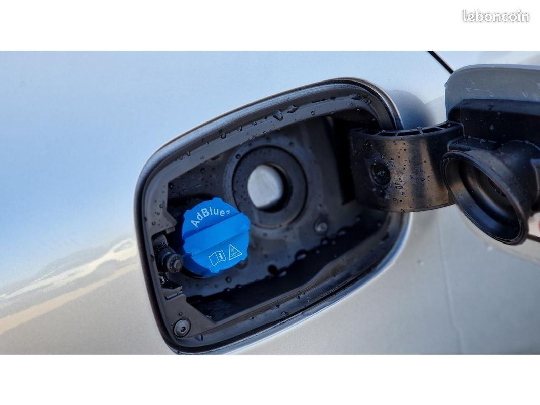RENAULT MEGANE Mégane 1.5 Blue dCi - 115 - BV EDC 2023 IV BERLINE Techno PHASE 2 (image 38)