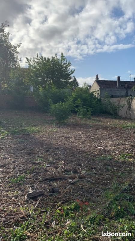 Terrain 365 m² · à Mitry-Mory · 180 000 €